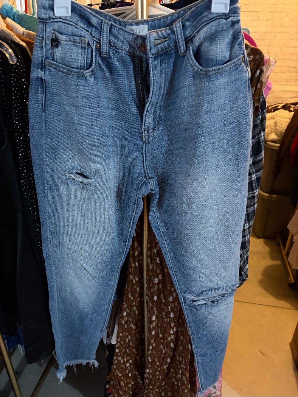 Vici Light Blue Distressed Cropped Jeans